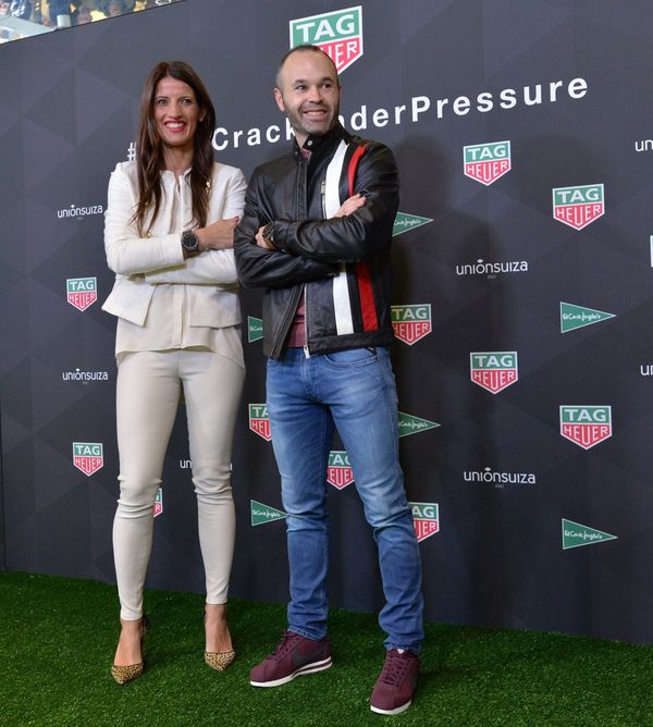 Blanca Panzano, Directora General de TAG Heuer España, y Andrés Iniesta